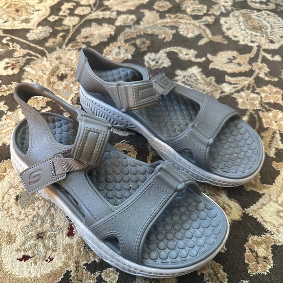 Skechers Shoes - Skechers Foamies Creston Ultra Havana size 7 Shoes Taupe Sport Sandals